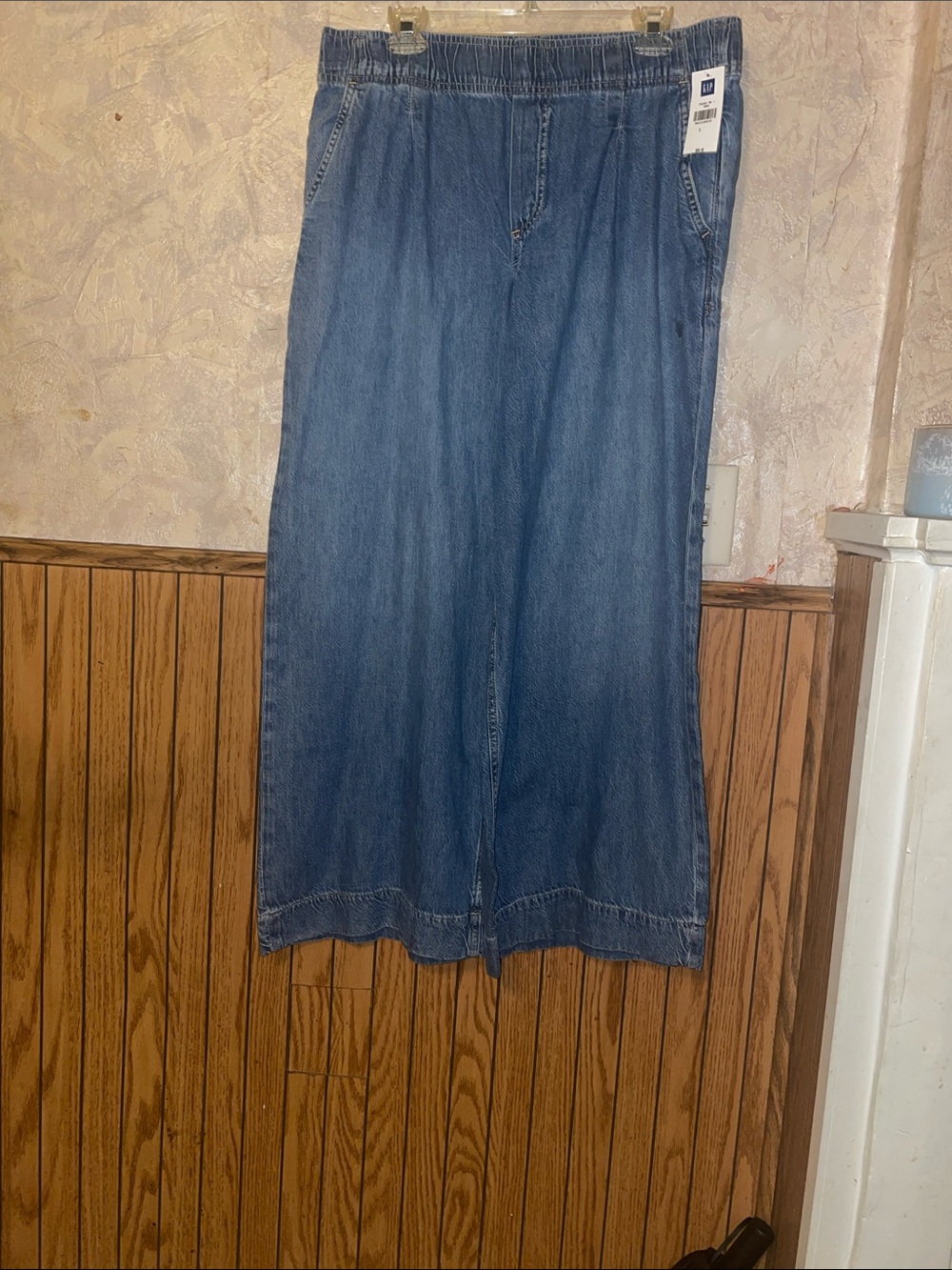 Blue baggy wide leg Gap jeans (L)(nwt)
